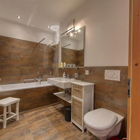 8 Next To Lift And Sportcenter Appartement Champéry